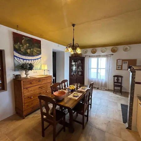 Casa Padrina Burballa María de la Salud